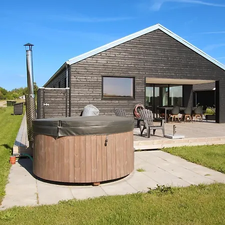 5 Bedroom Gorgeous In Samso Nordby (Midtjylland)